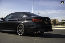 BMW F10 M5 на дисках ZITO ZS03