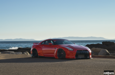 Nissan GTR на дисках Rotiform KPS