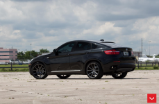 BMW X6 на дисках Vossen VFS-1