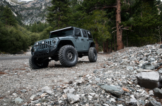 Jeep JK на дисках Black Rhino Tanay