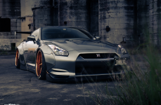 Nissan R35 GTR Liberty Walk на дисках Avant Garde F421