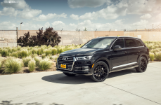 Audi Q7 на дисках AVANT GARDE M580