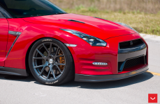 Nissan GTR на дисках Vossen VFS-6