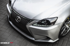 Lexus IS250 на дисках Rohana RFX-5