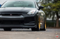 Nissan GTR на дисках Vossen Forged LC-101 