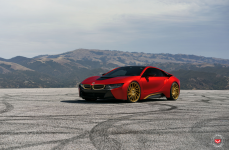 BMW i8 на дисках VOSSEN FORGED VPS 305T