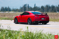 Nissan GTR на дисках Vossen VFS-6