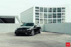 Mercedes C-Class (W205) на дисках VOSSEN HF-5