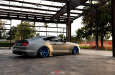 Ford Mustang на дисках Vossen Forged VPS-306