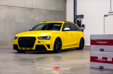 Audi RS4 на дисках Vossen Forged VPS-306