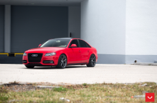 Audi A4 на дисках Vossen VFS-6