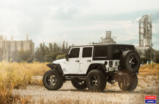 Jeep Wrangler на дисках Vossen x Work VWS-3