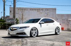 Acura TLX на дисках Vossen VFS-5