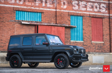 Mercedes G-Class (W463) на дисках VOSSEN HF-2