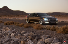 Hyundai Genesis на дисках Vossen Forged LC-104T