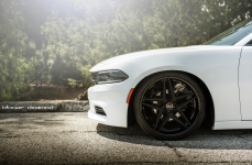 Dodge Charger на дисках Blaque Diamond BD-8