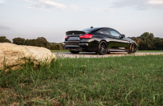 BMW M4 на дисках Rohana RC10