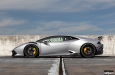 Lamborghini Huracan на дисках Rotiform KPS