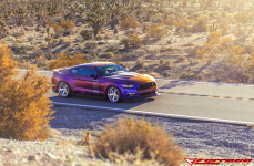 Ford Mustang на дисках Ferrada FR3