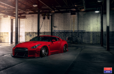 Nissan GT-R на дисках VOSSEN X WORK VWS-2