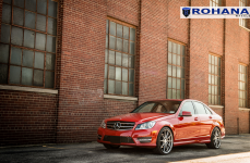 Mercedes Benz C300 на дисках Rohana RF1