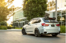 BMW X5 на дисках Vorsteiner 20