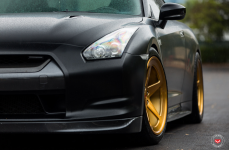 Nissan GTR на дисках Vossen Forged LC-101 