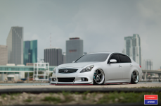 Infiniti G37 на дисках Vossen x Work VWS-3