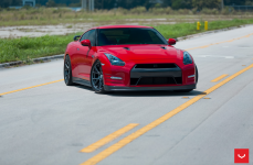 Nissan GTR на дисках Vossen VFS-6