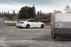 BMW F82 M4 на дисках Velos S3 Wheels