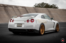 Nissan GT-R на дисках Vossen Forged LC-105T