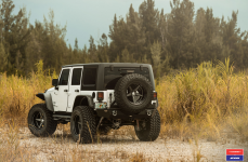 Jeep Wrangler на дисках Vossen x Work VWS-3