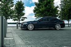 BMW F10 M5 на дисках Avant Garde M590