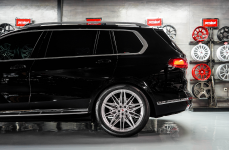 BMW X7 G07 на кованых дисках Vossen EVO-5R