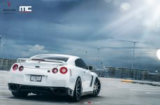 Nissan GTR на дисках Vellano VKS