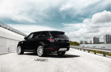 Range Rover на дисках Velgen VMB5 