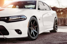 Dodge Charger Scatpack на дисках Ferrada FR1