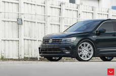 Volkswagen Tiguan на дисках Vossen CV10