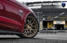 Ford Mustang GT на дисках Rohana RFX10 Brushed Bronze