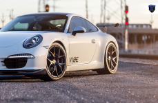 Porsche Carerra 911 на дисках Rohana RFX5