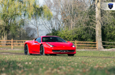 Ferrari 458 на дисках Rohana RF2