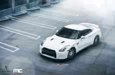 Nissan GT-R на дисках VELLANO VKS