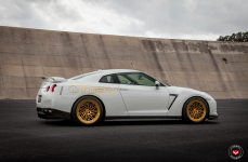 Nissan GT-R на дисках Vossen Forged LC-105T