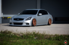 Infiniti G37 на дисках Vossen Forged VPS-307T