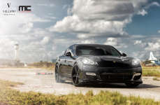 Porsche Panamera на дисках Vellano VUH