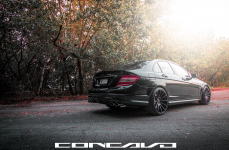 Mercedes Benz C63 AMG на дисках Concavo CW-12