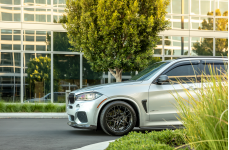 BMW X5 на дисках Vorsteiner 20