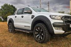 Ford Ranger на дисках Black Rhino Pinatubo