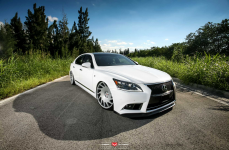 Lexus LS460 на дисках Vossen Forged VPS-313