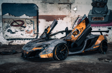 McLaren 650S Liberty Walk на кованых дисках HRE S201